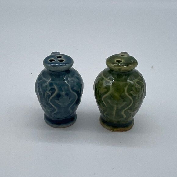 Mini Salt & Pepper Shaker Ceramic Hand Painted - Picture 9 of 9